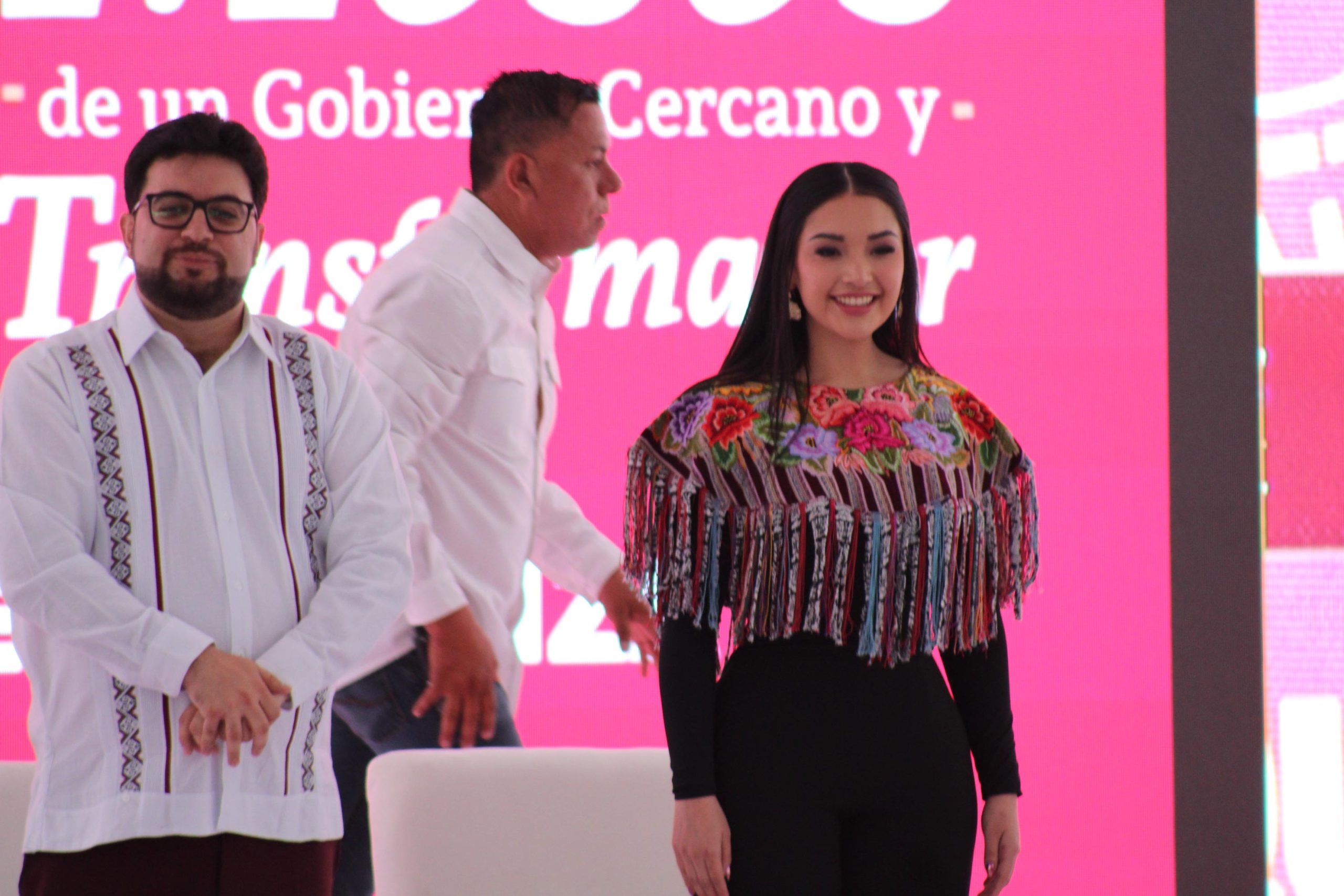 ISAAC MONTOYA REALIZA INFORME POR CUATRO MESES DE GOBIERNO EN LA EXPLANADA DEL PALACIO MUNICIPAL DE NAUCALPAN DE JUÁREZ